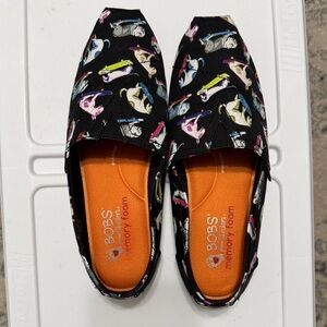 BOBS Black Slip-On Shoes with skate boarding dogs